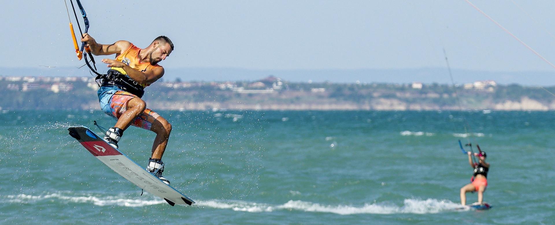 Pro Surf Shop 1 Pro Surf Shop -Pro Surf Shop man 5462849 1920