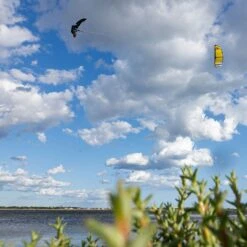 Ozone Edge V12 Freeride / Big Air / Race Kite Discounts Apply ! -Pro Surf Shop ozone edge v12 action 5