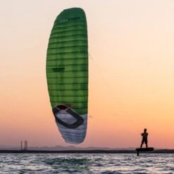 Ozone Hyperlink V3 Convertible Open/Closed Cell Foil Kite Discounts Apply ! -Pro Surf Shop ozone hyperlink v3 size bar 4